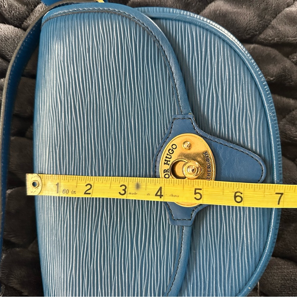 Blue Epi Leather Vintage crossbody purse - Picture 10 of 11